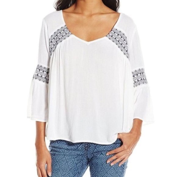 O'Neill Tops - O’Neill White Rocco Peasant 3/4 sleeve Top Rayon Size Medium